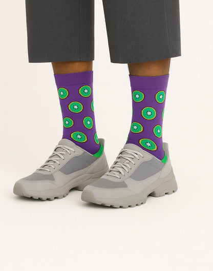Chaussettes fun Kiwi Twist – Motifs Kiwi violettes et vertes, fruitées et originales