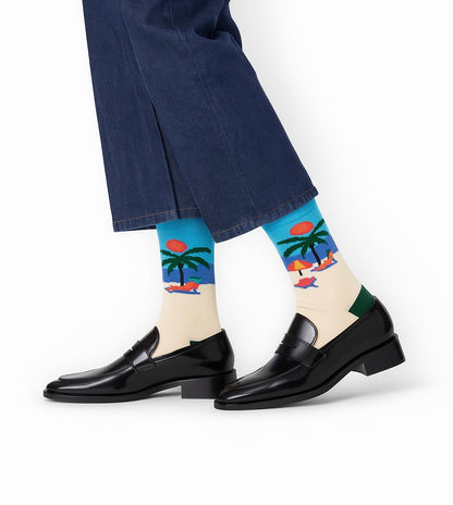 Chaussettes fun hautes Sunset Paradise – Coucher de soleil, plage et palmiers colorés